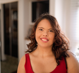 young woman photo with shallow focus background